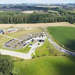 Dom wakacyjny In Tournai With Forest View *
