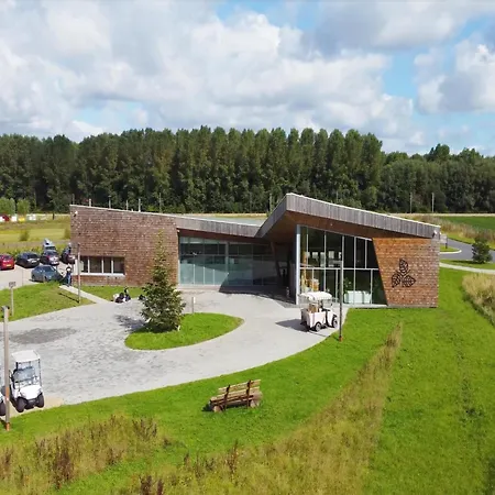Dom wakacyjny In Tournai With Forest View Antoing