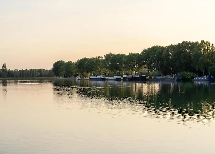 度假居 In Tournai With Forest View Antoing